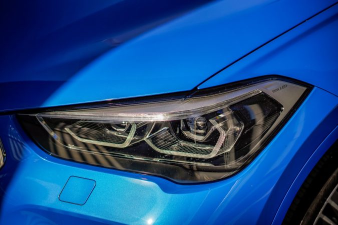 SUSUK SEGAR KOMPAK SAV BMW X1 - Glam Lelaki